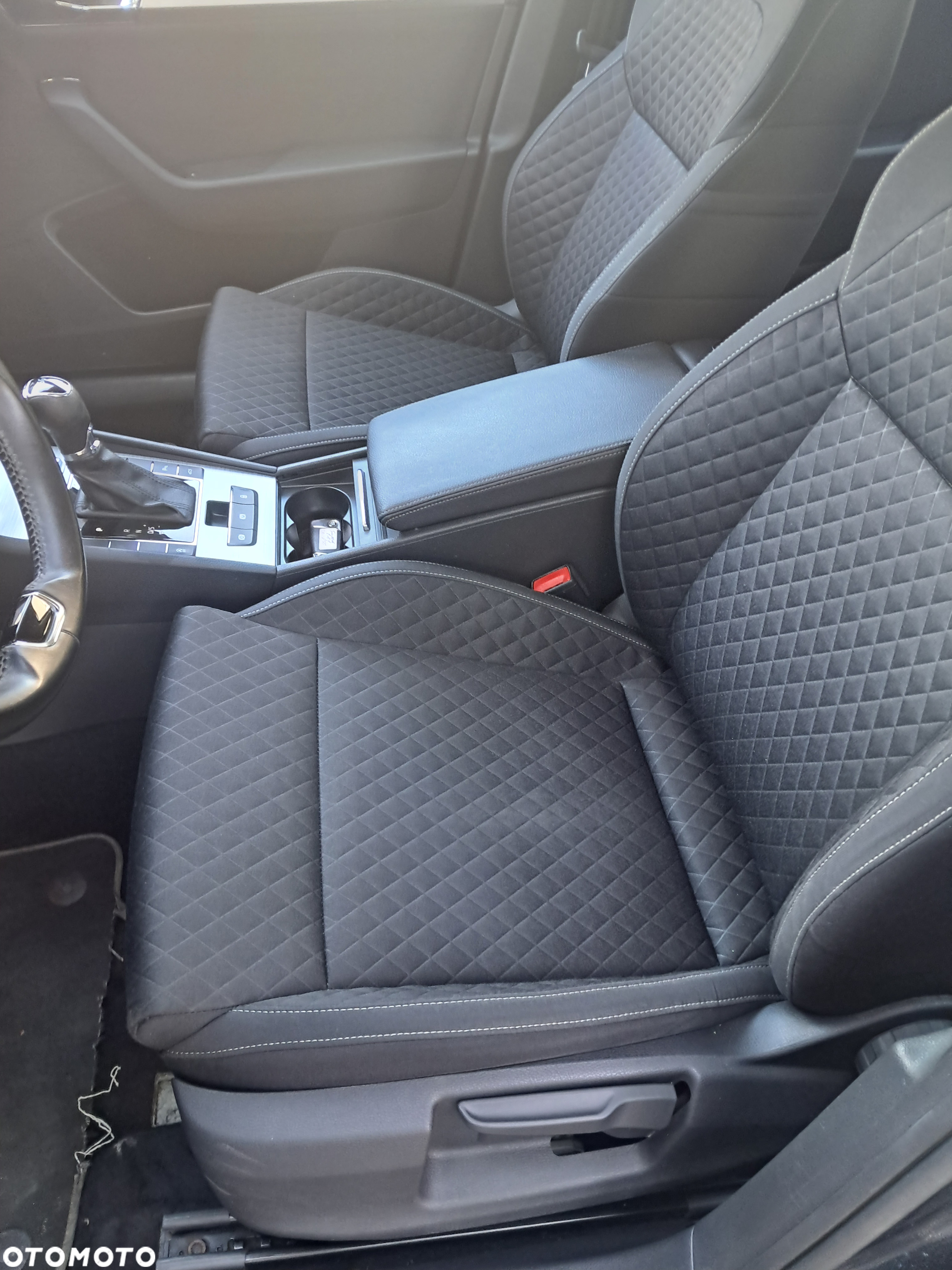 Skoda Superb 2.0 TDI SCR Ambition DSG - 14
