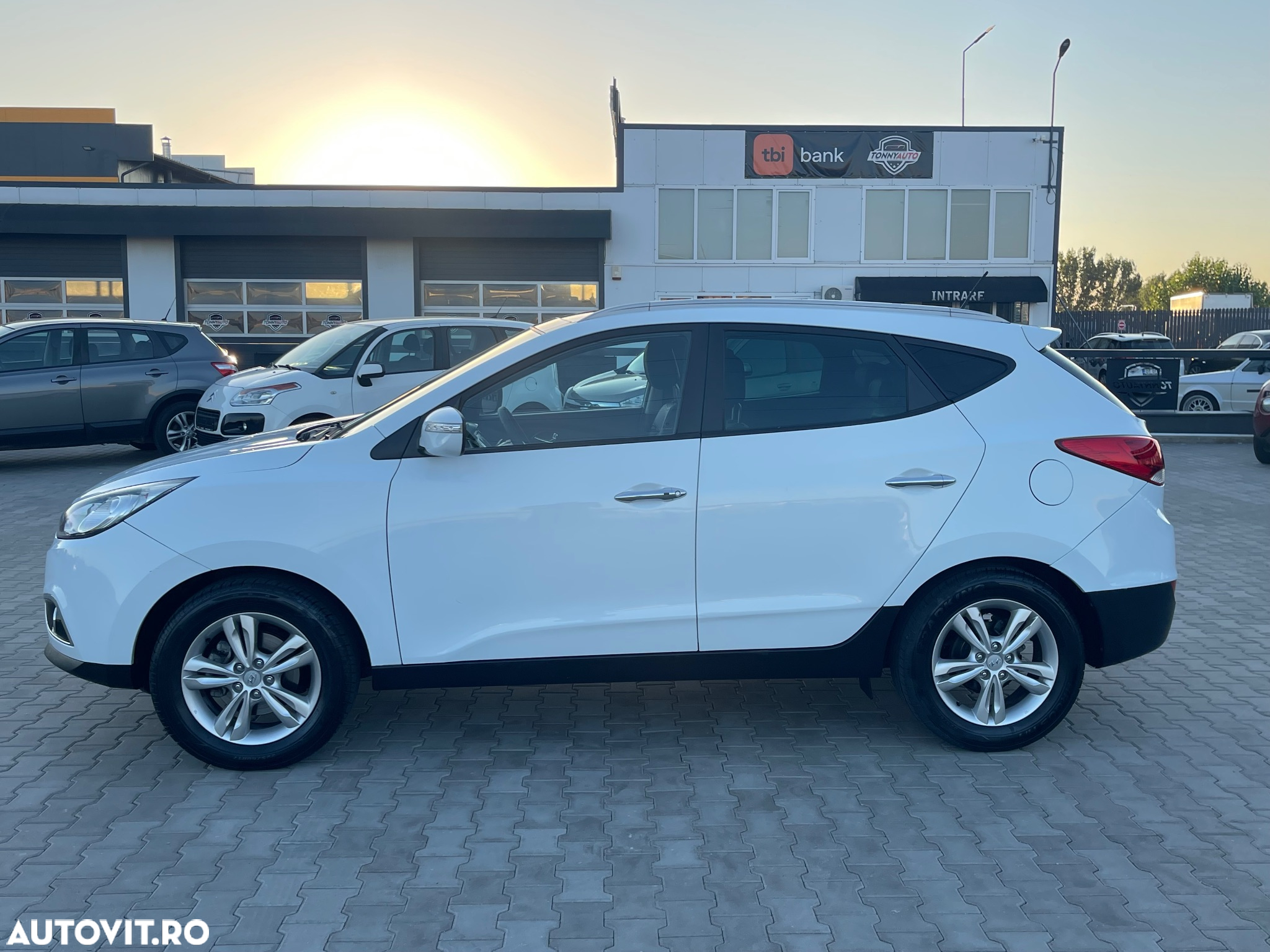 Hyundai ix35 1.7 CRDI 2WD blue Comfort - 4