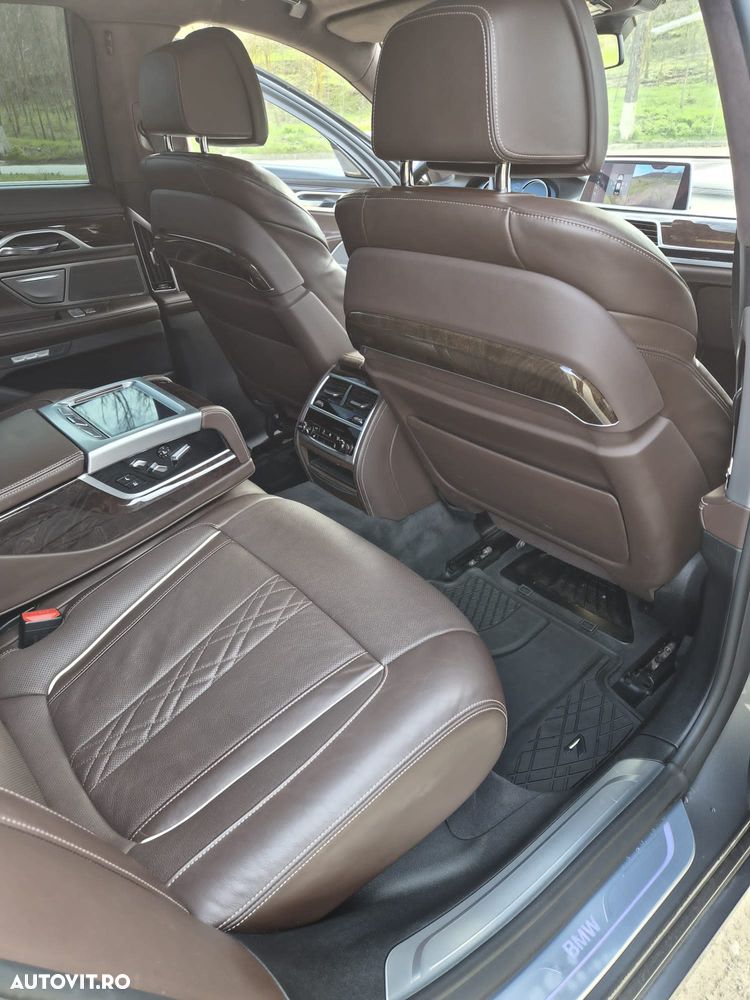 BMW Seria 7 730d xDrive Edition Exclusive - 10