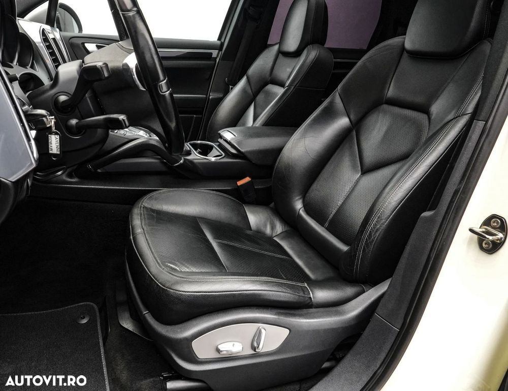 Porsche Cayenne - 13