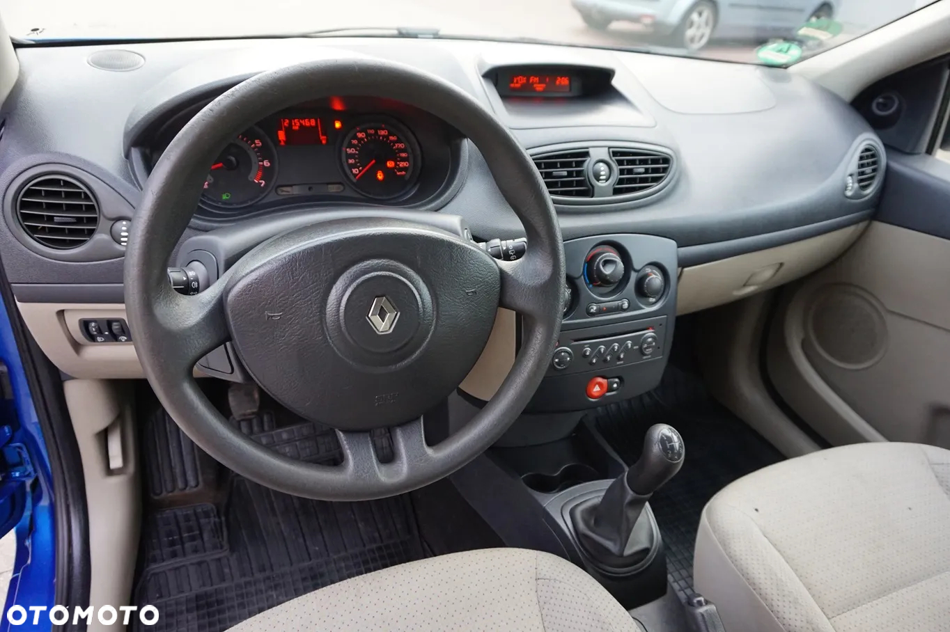 Renault Clio - 26
