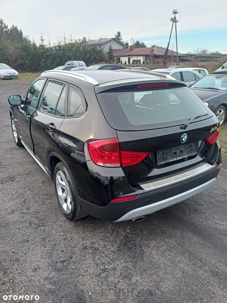 BMW X1 sDrive18i xLine - 8