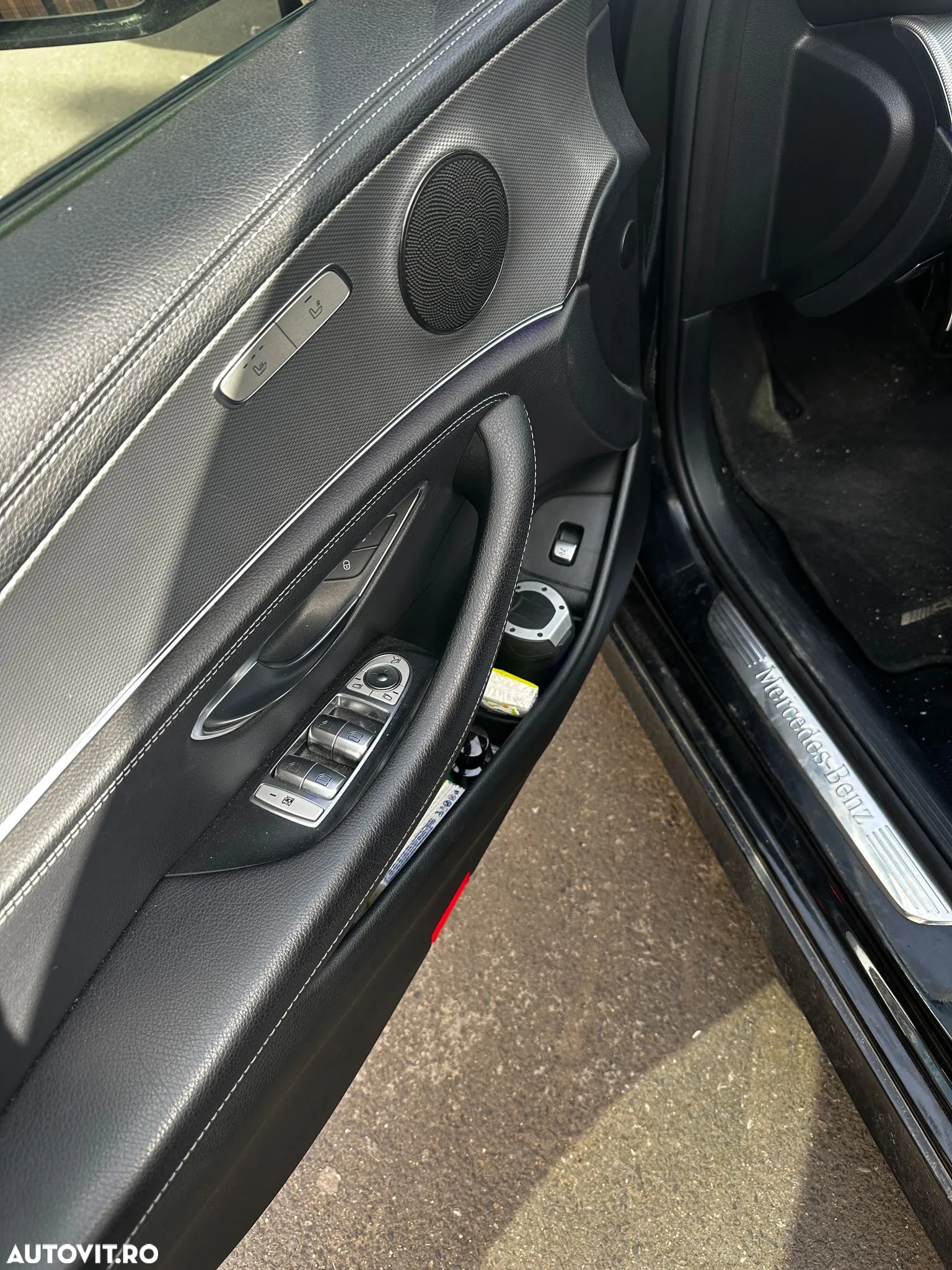 Mercedes-Benz E 220 d 4Matic 9G-TRONIC - 11