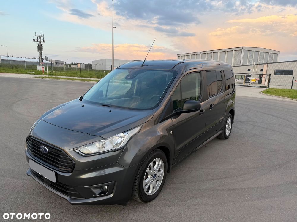 Ford Tourneo Connect Grand - 27