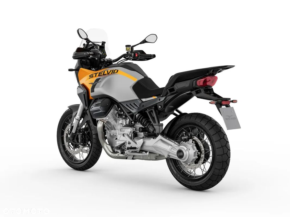 Moto Guzzi Stelvio - 7