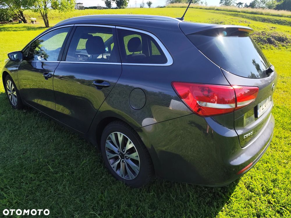 Kia Ceed - 5