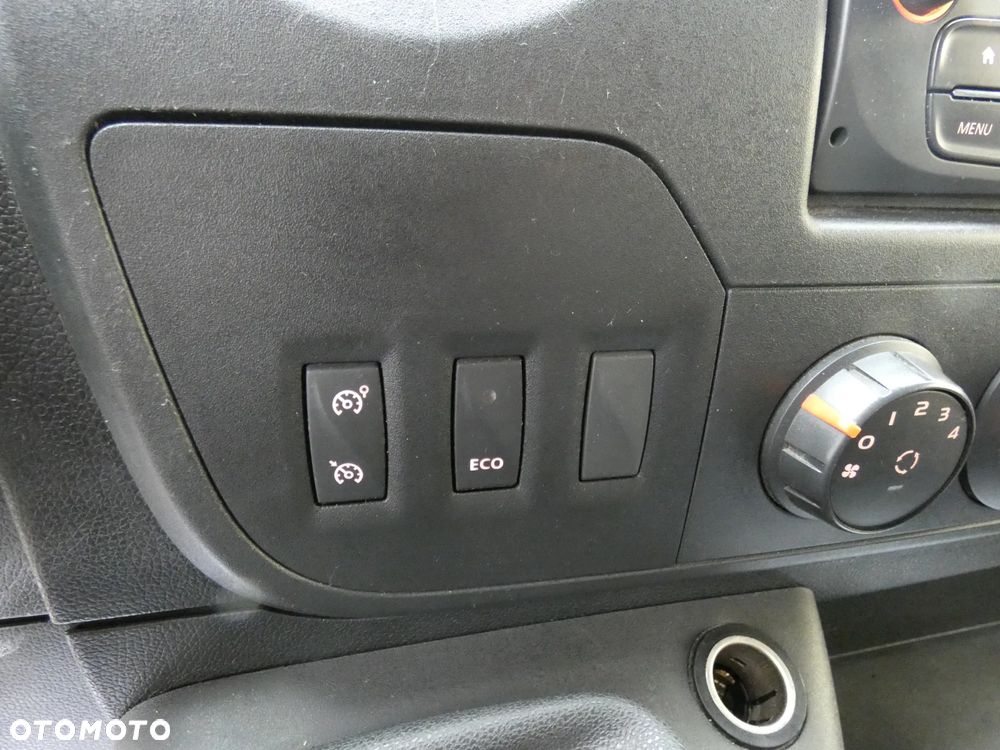 Renault Master, podnośnik koszowy, VERSALIFT VTL - 145F, 14,5 m, nawigacja - 24