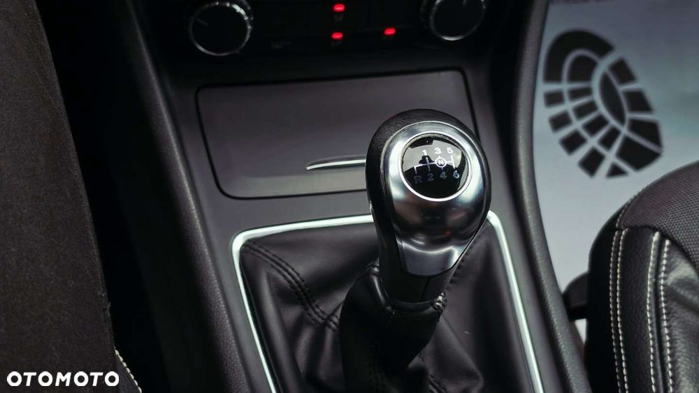 Mercedes-Benz Klasa A 180 (BlueEFFICIENCY) Urban - 14