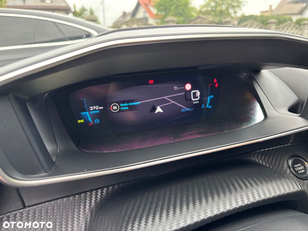 Peugeot 208 PureTech 100 EAT8 Allure - 28