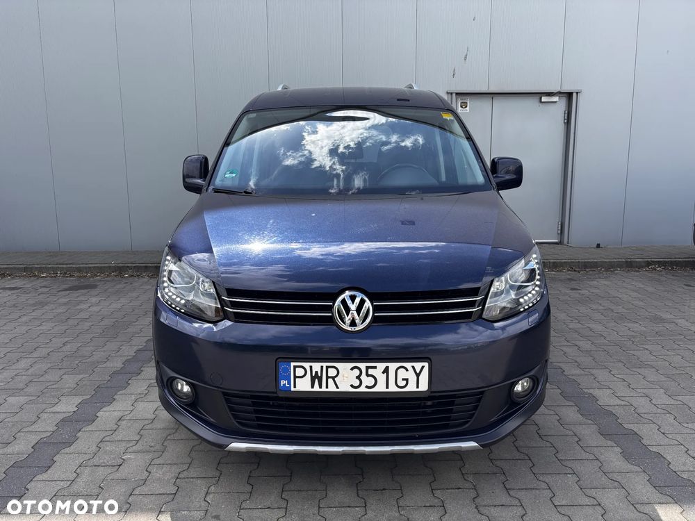Volkswagen Caddy Cross Trendline DSG - 9