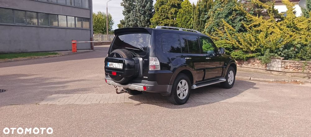 Mitsubishi Pajero - 8