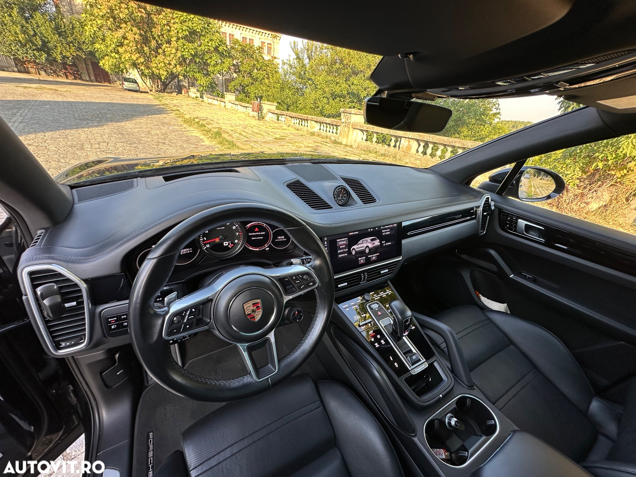 Porsche Cayenne - 12