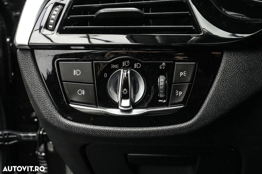 BMW Seria 5 520d AT - 25