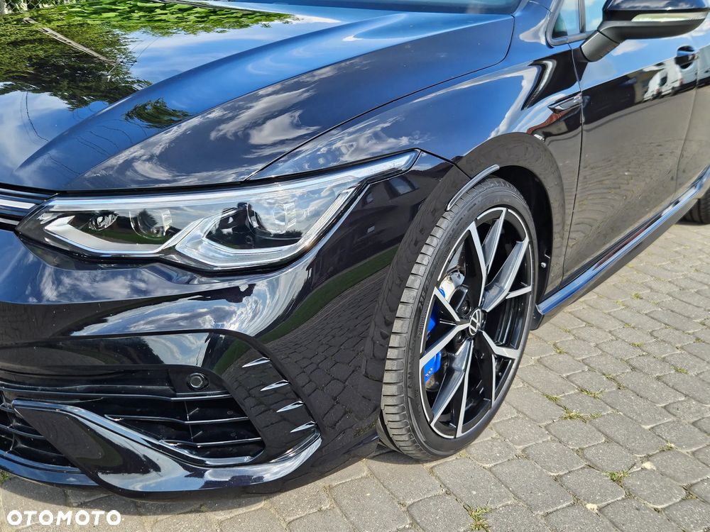 Volkswagen Golf - 11