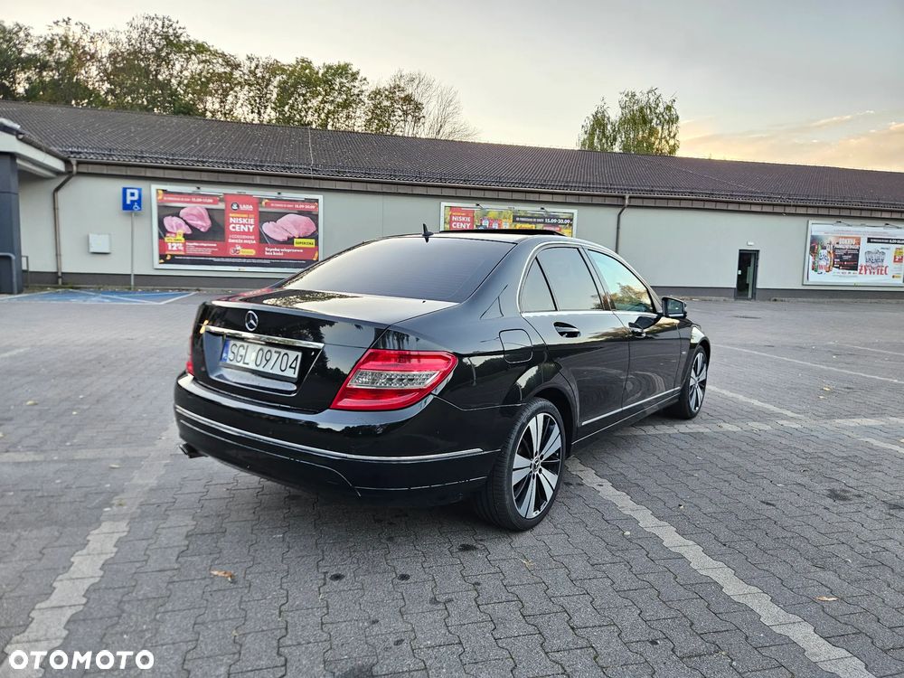 Mercedes-Benz Klasa C 220 CDI DPF Automatik Avantgarde - 12