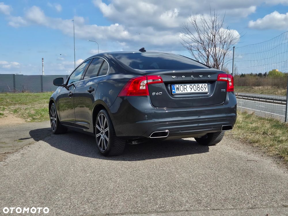 Volvo S60 T5 Drive-E Summum - 7