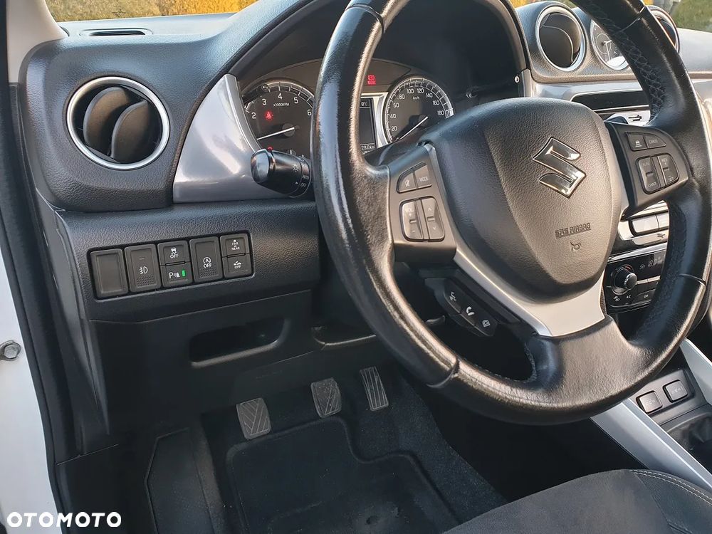 Suzuki Vitara 1.6 Premium 2WD - 11