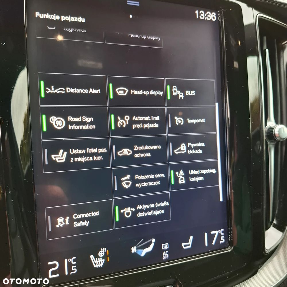 Volvo XC 60 T8 AWD Plug-In Hybrid R-Design - 11