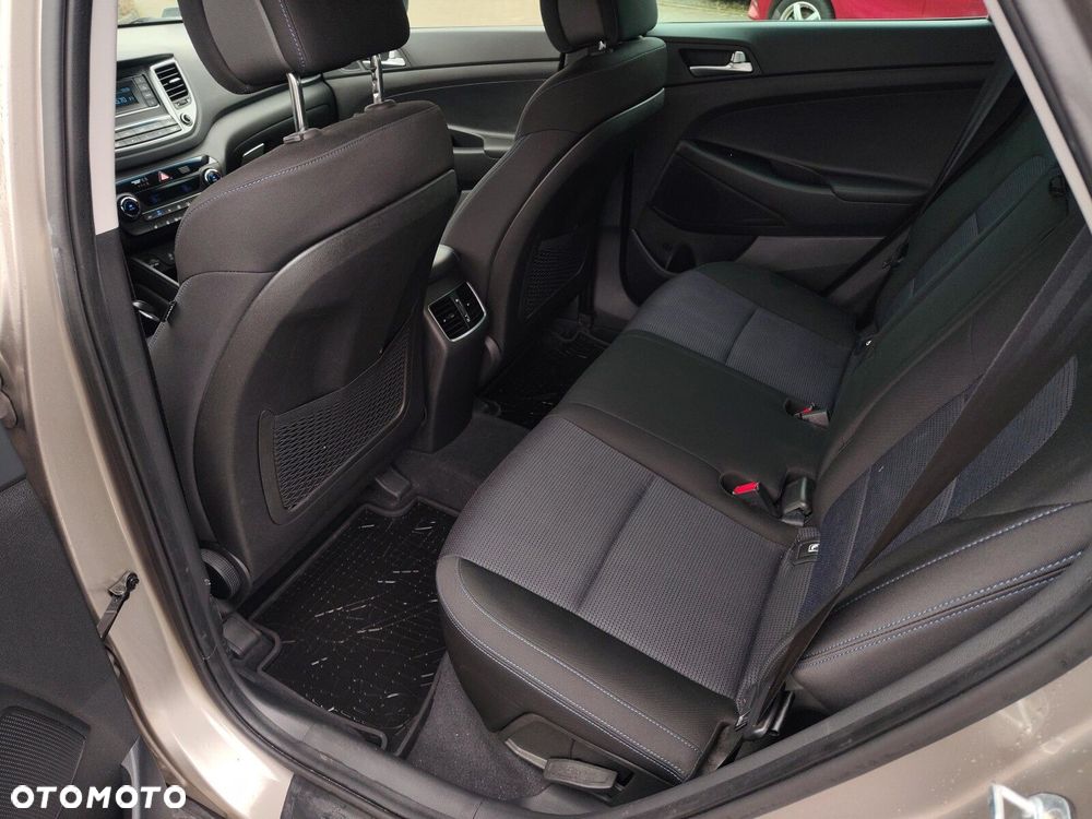 Hyundai Tucson 1.6 GDi Comfort 2WD - 24