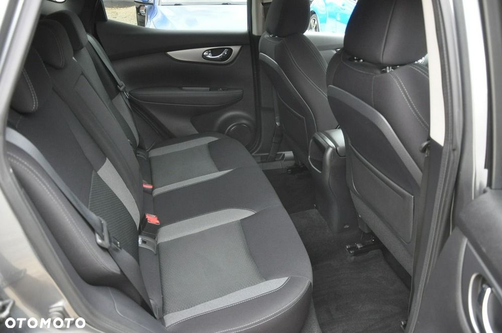 Nissan Qashqai 1.3 DIG-T N-Connecta EU6d - 11
