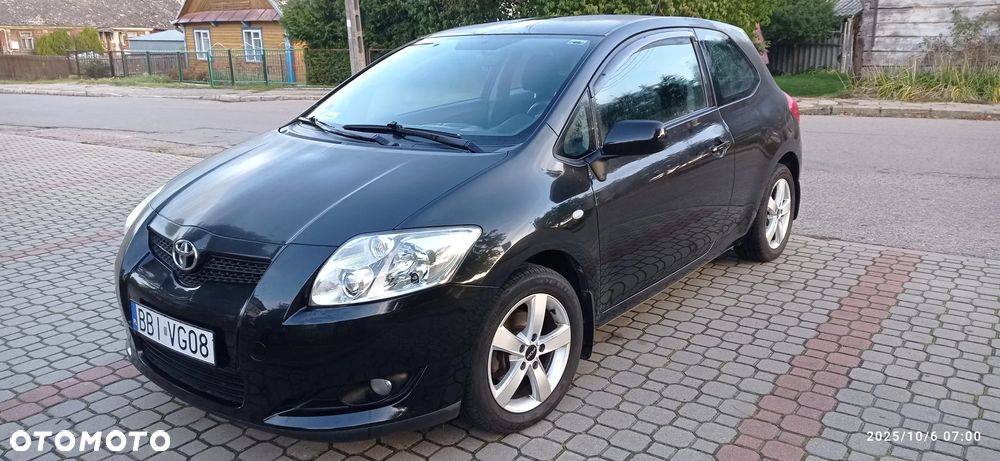 Toyota Auris - 1
