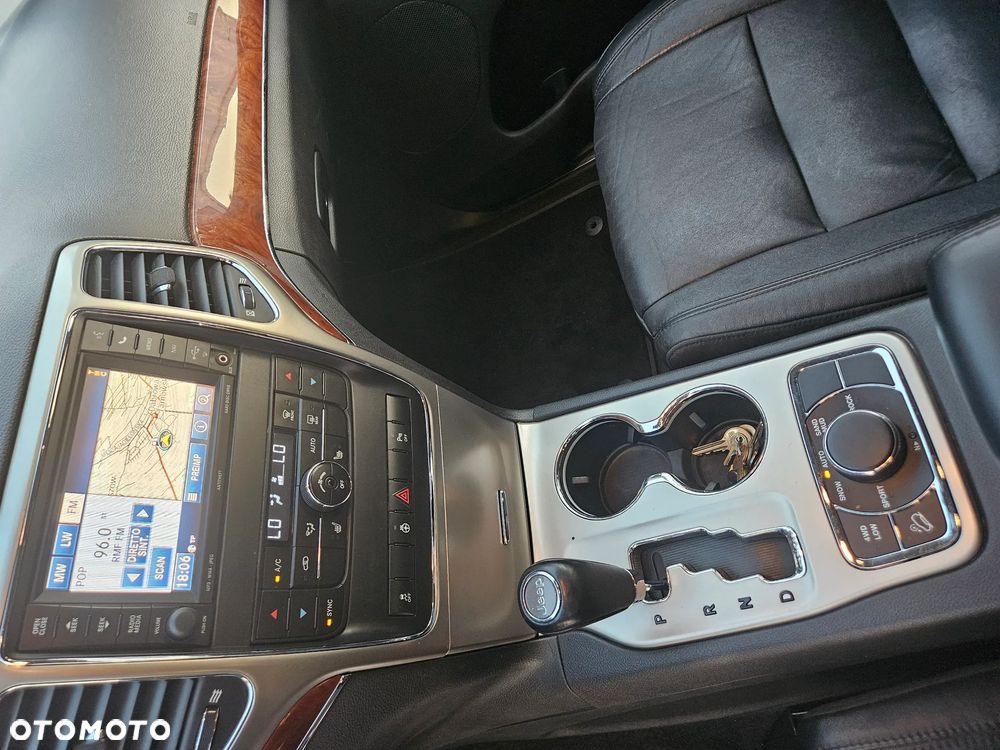 Jeep Grand Cherokee - 19
