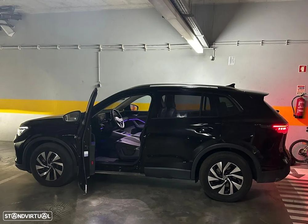 VW Tiguan 2.0 TDI Urban DSG - 4
