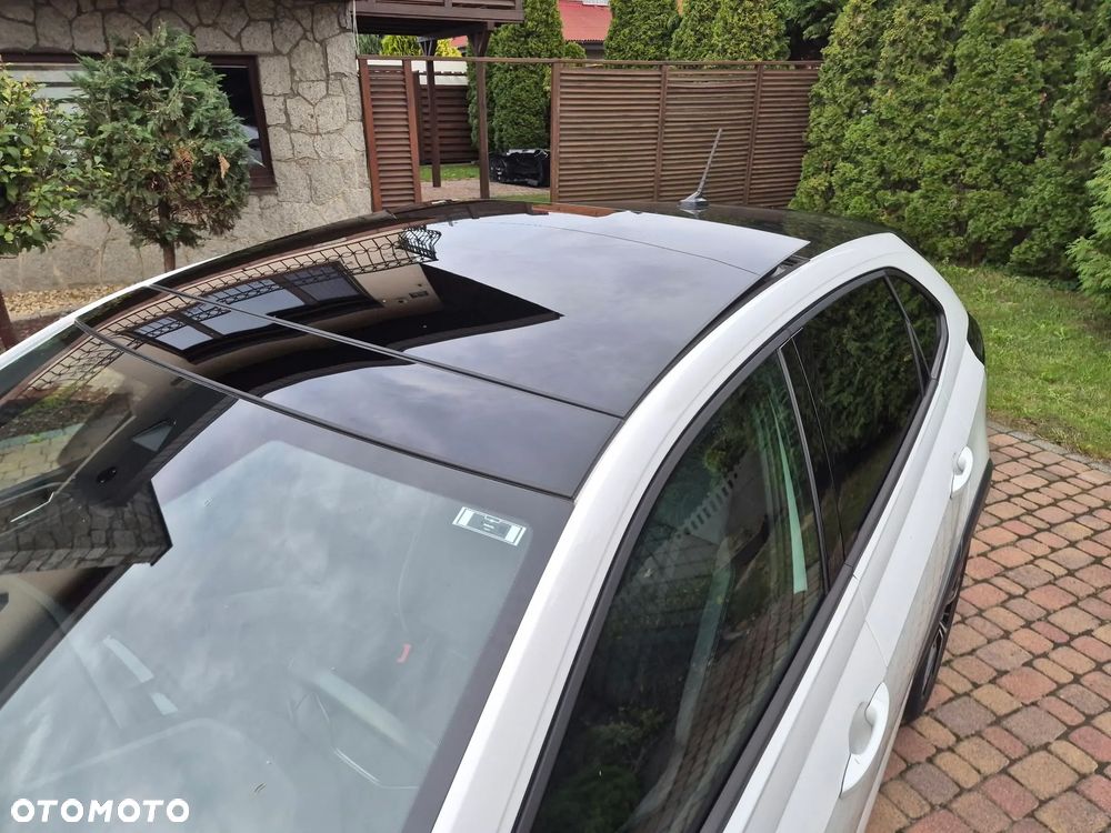 Volkswagen Taigo 1.5 TSI OPF DSG R-Line - 5