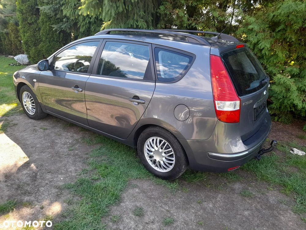 Hyundai i30 1.6 Classic + - 7