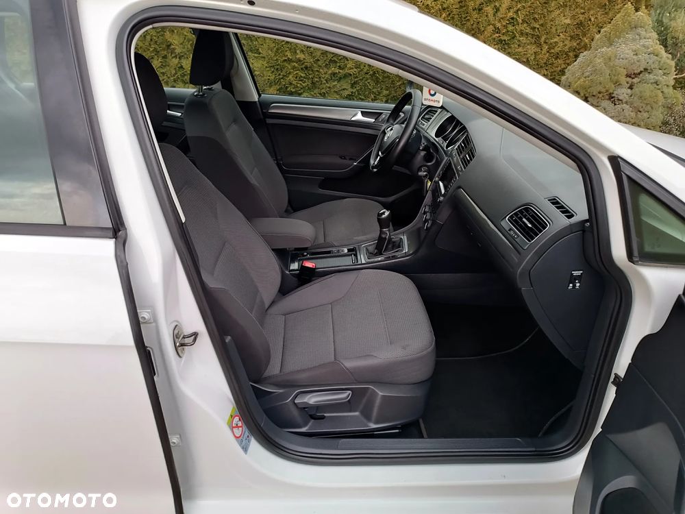 Volkswagen Golf 1.2 TSI BMT Trendline Perfectline - 15