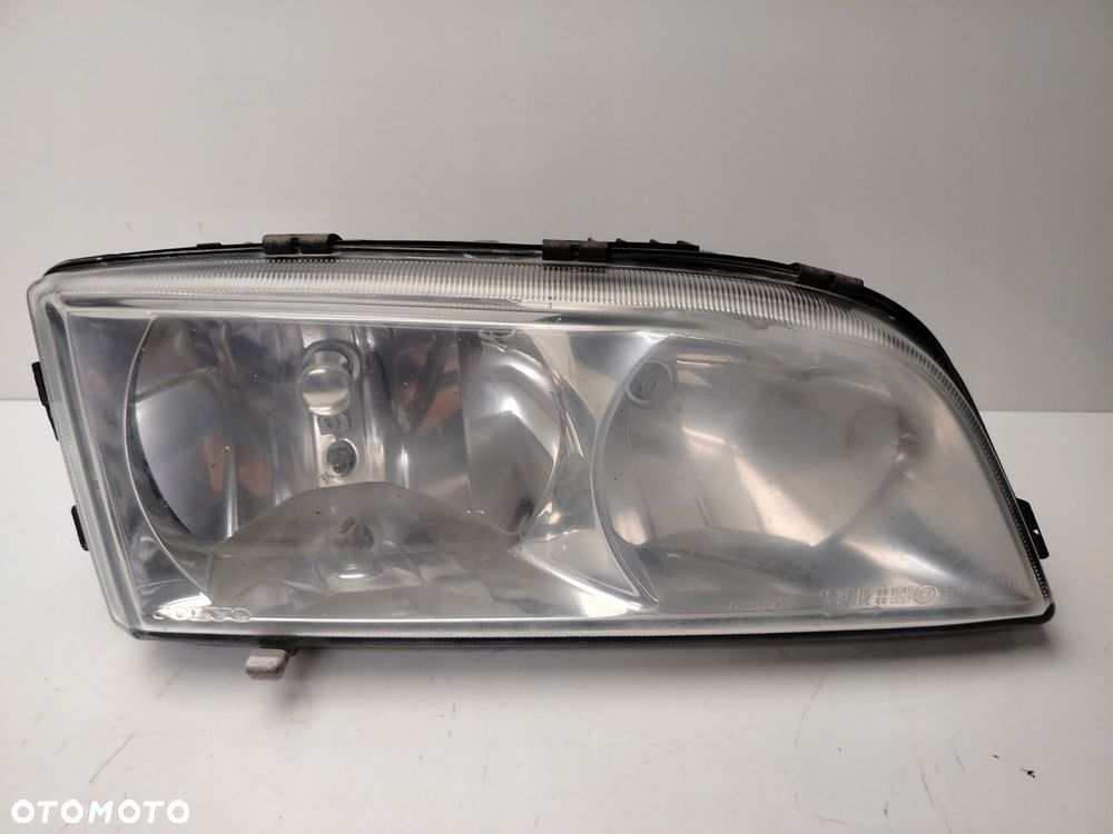 volvo c70 i lift reflektor lampa prawy przód prawa przednia - 1