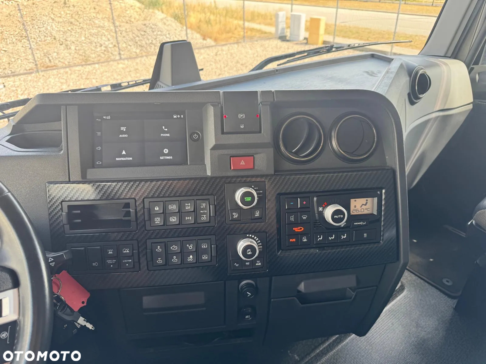 Renault T 520 HIGH 6x2/ 360Tkm/ PUSCHER /NAVI/ FULL LED/ XENON/ Masa Wlasna 9245kg/ REGULOWNE SIODŁO - 9