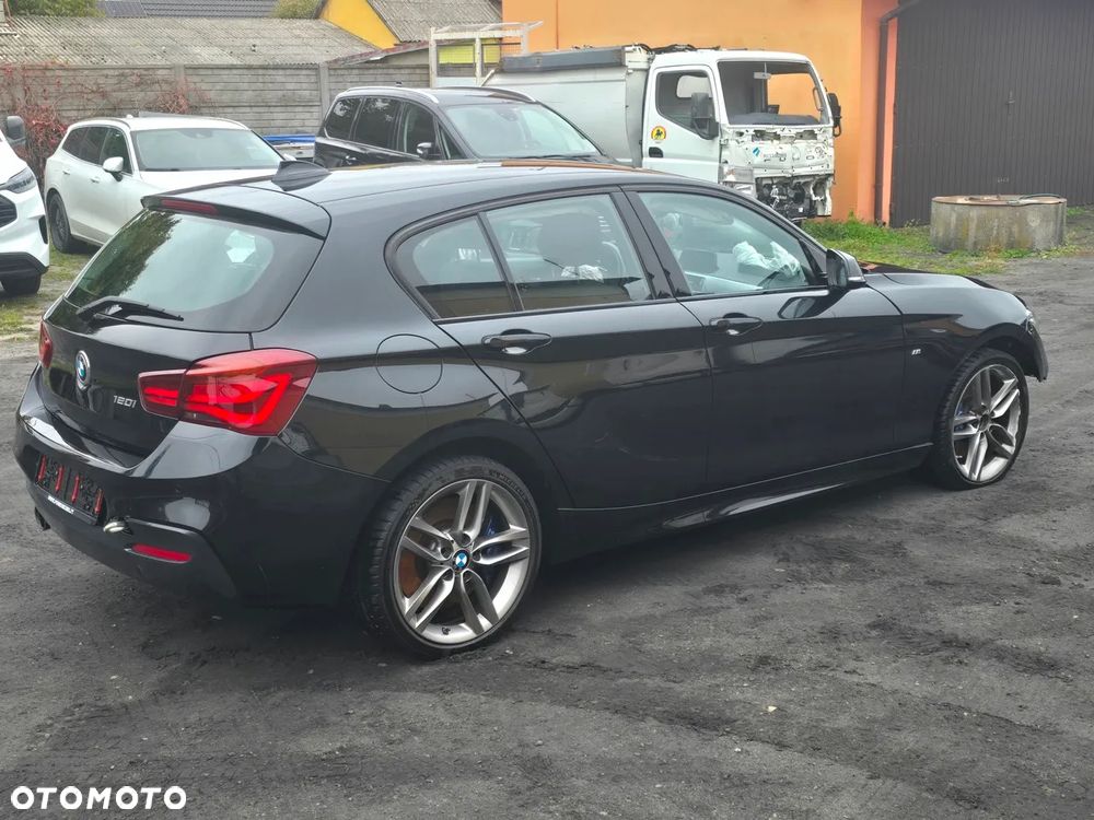 BMW Seria 1 120i M Sport Shadow - 13