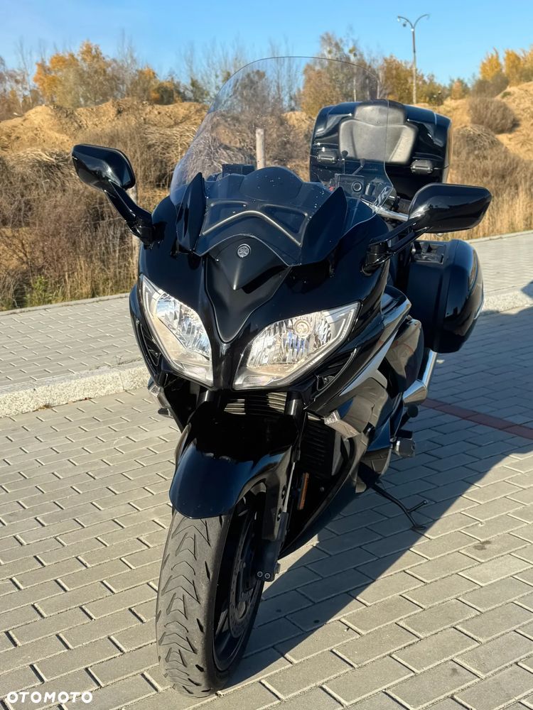 Yamaha FJR - 6