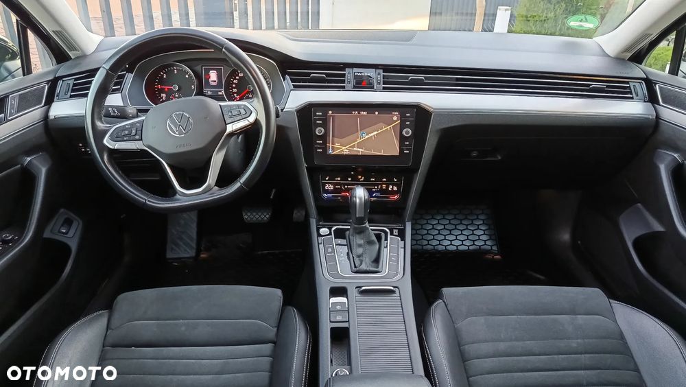 Volkswagen Passat - 20