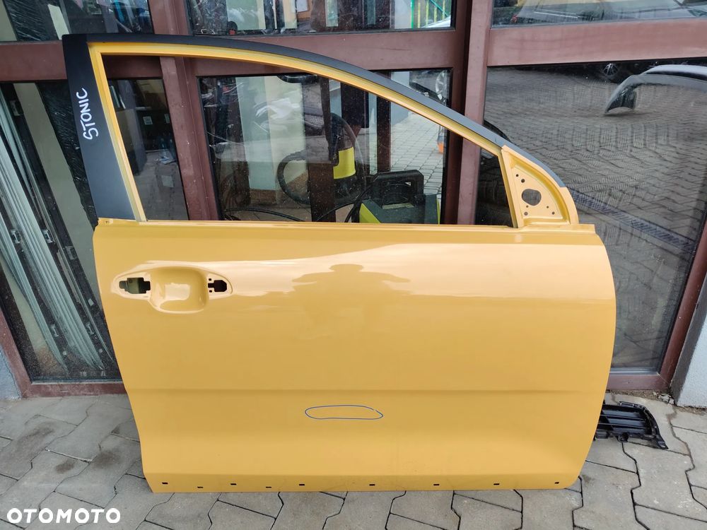 Kia Stonic drzwi prawe przednie