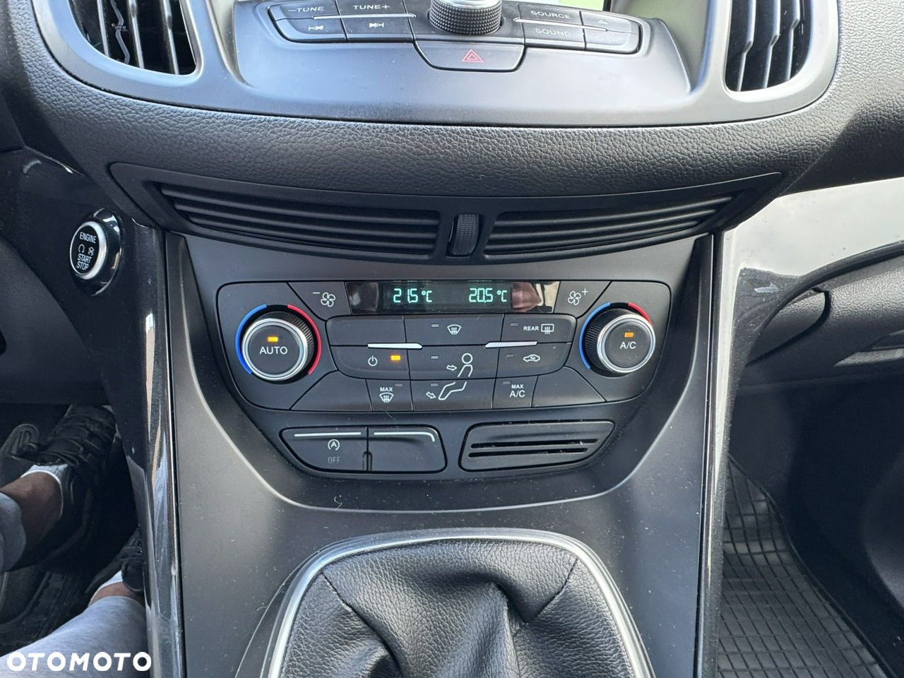 Ford Kuga - 25