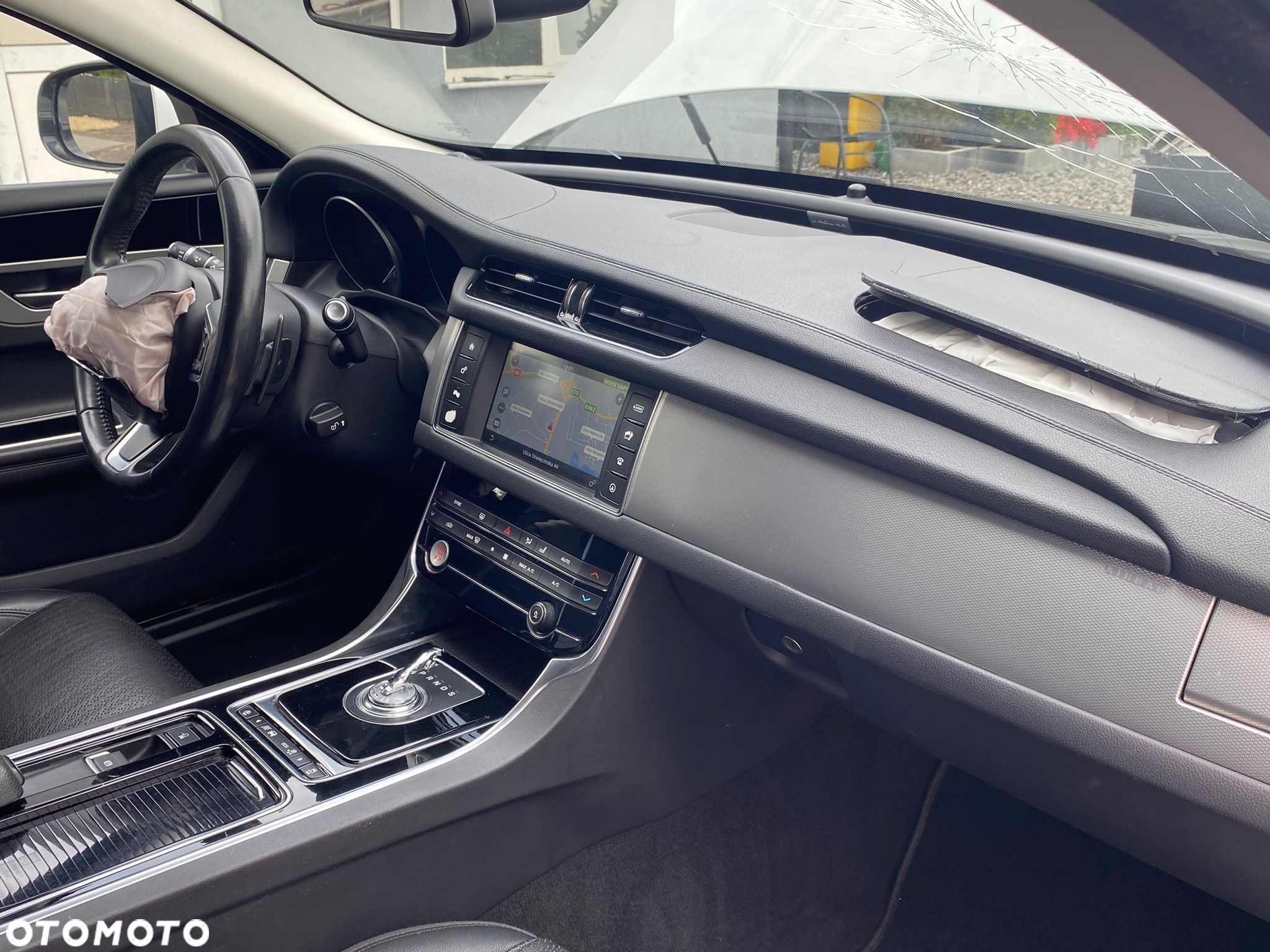 Jaguar XF 2.0 i4D Pure - 14