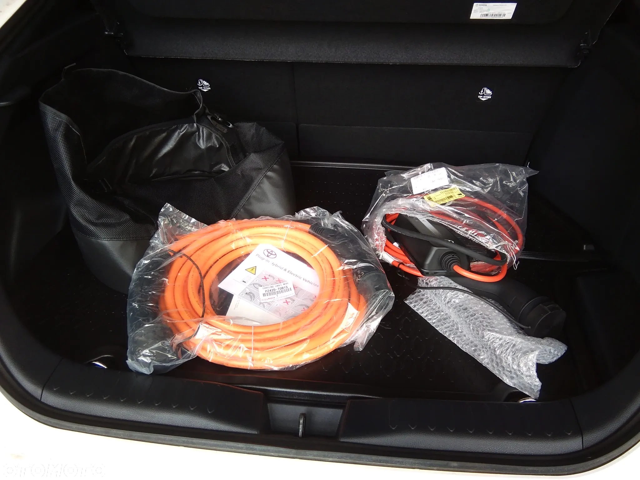 Toyota C-HR 2.0 PHEV Dynamic Force Comfort Plus - 7