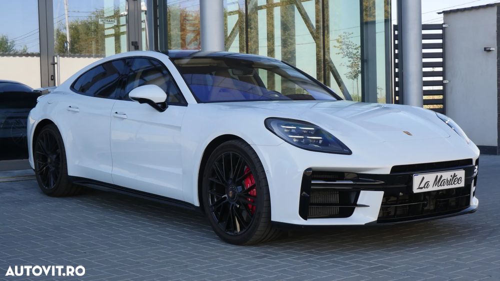 Porsche Panamera GTS - 8