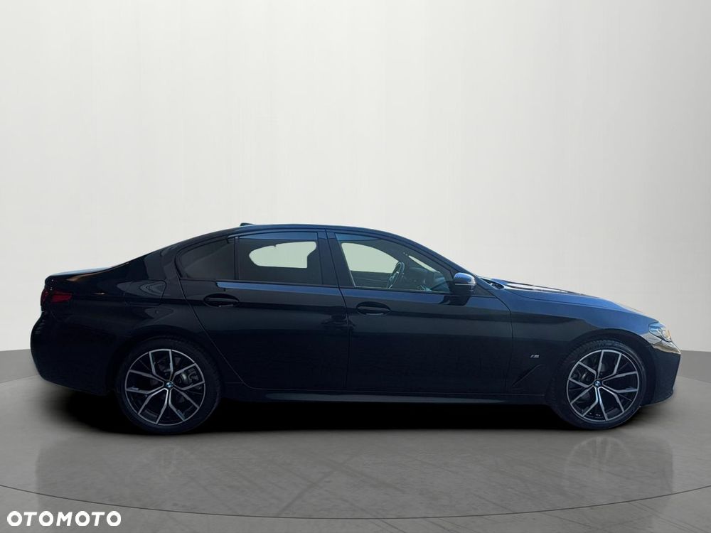 BMW Seria 5 520d xDrive MHEV M Sport sport - 4