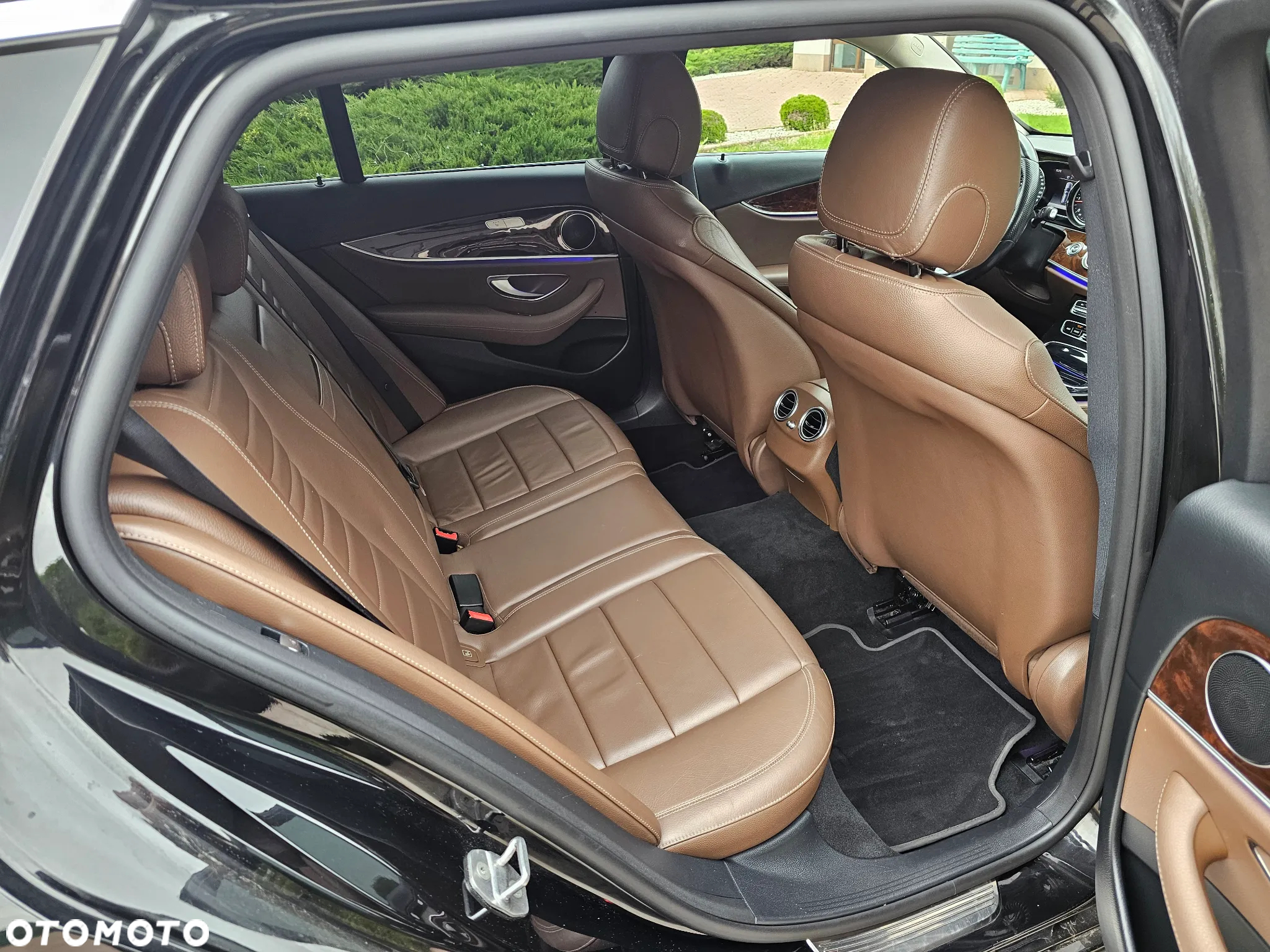 Mercedes-Benz Klasa E 220 d T 9G-TRONIC Sportstyle Edition - 13