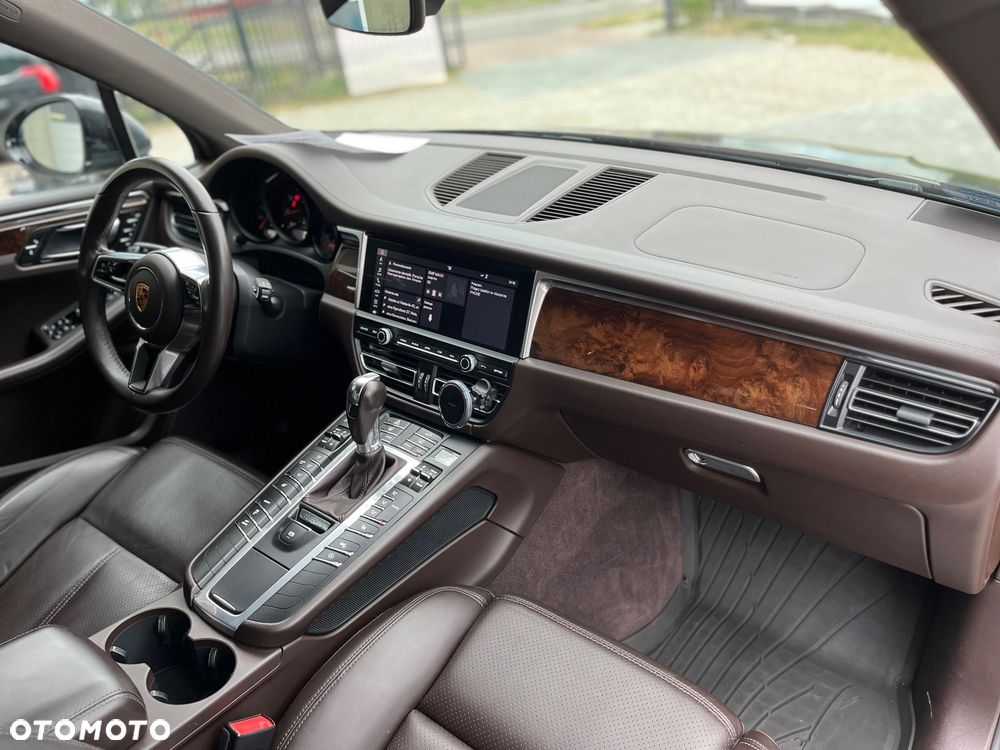 Porsche Macan - 16