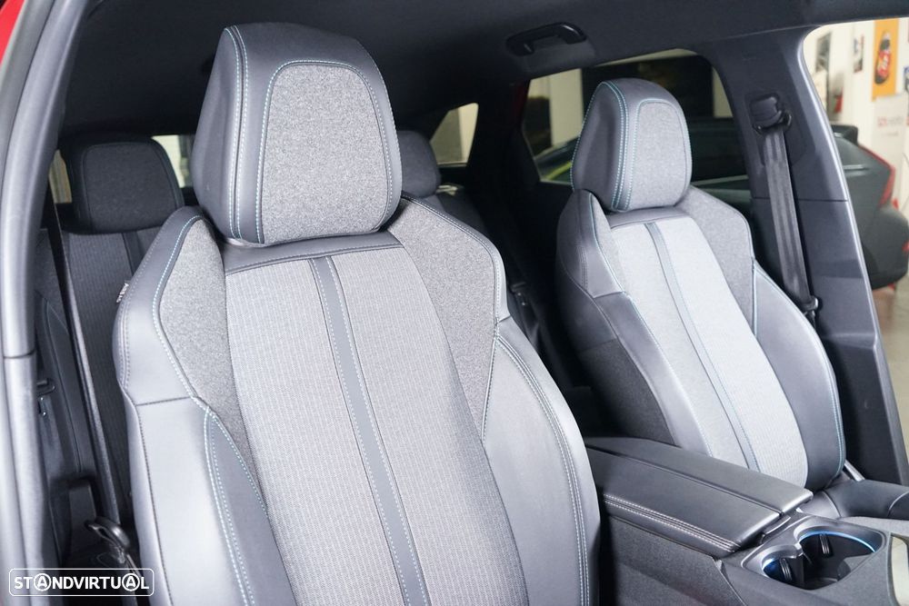 Peugeot 3008 1.2 PureTech GT EAT8 - 44