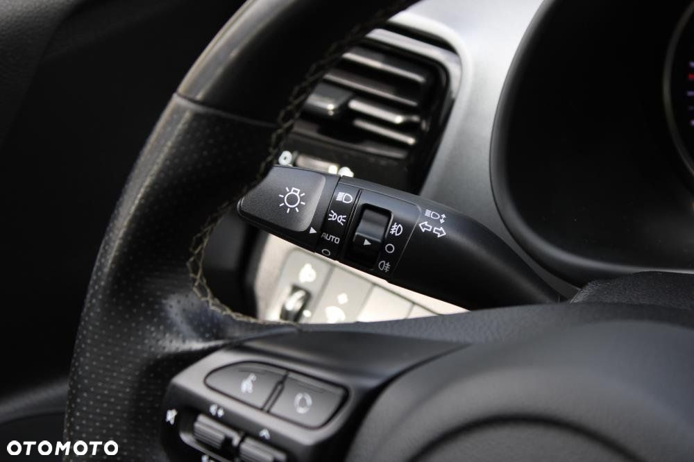 Kia Stonic - 22