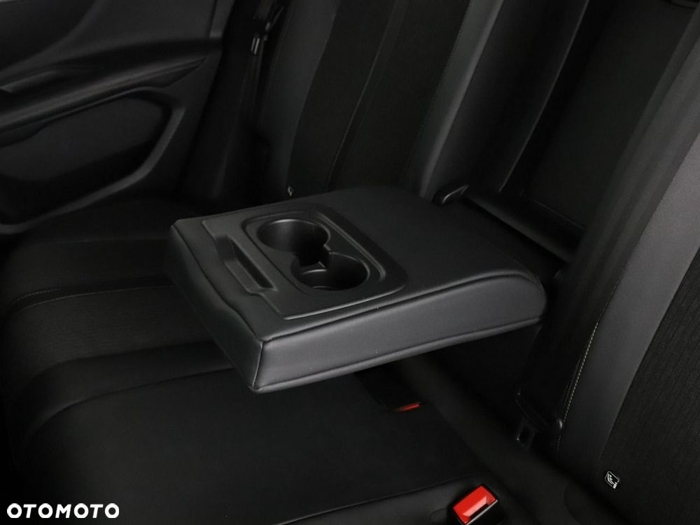Peugeot 3008 2.0 BlueHDi GT S&S EAT8 - 41