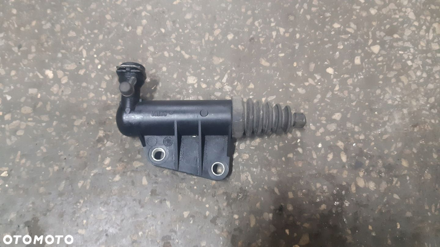 WYSPRZEGLIKA SPRZEGLA SUZUKI SWIFT MK6 1.3 04-10R - 2
