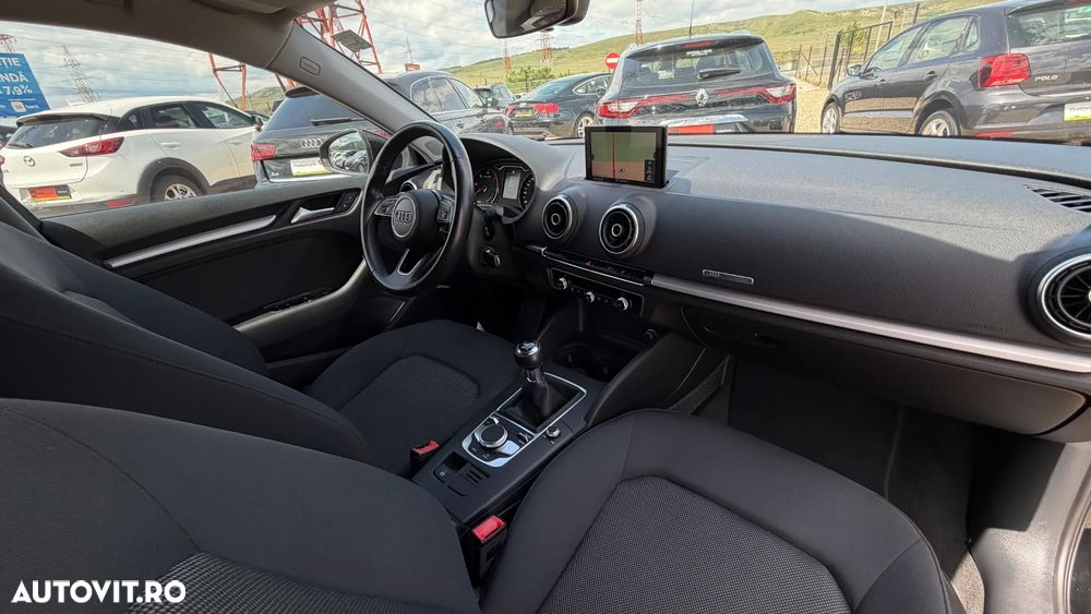 Audi A3 Sportback 1.6 TDI (clean diesel) S line Sportpaket - 11