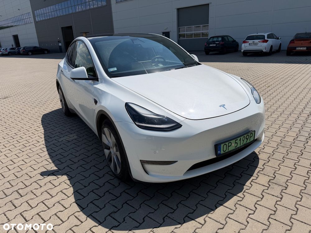 Tesla Model Y Long Range Dual Motor AWD - 1