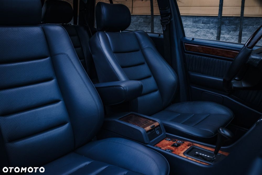 Mercedes-Benz W124 (1984-1993) - 11